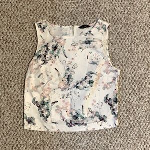 RW&Co floral back zip cropped tank xs